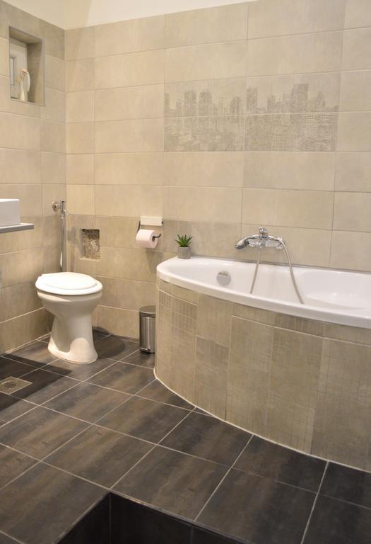 Friendly Apartment In Center بودابست المظهر الخارجي الصورة